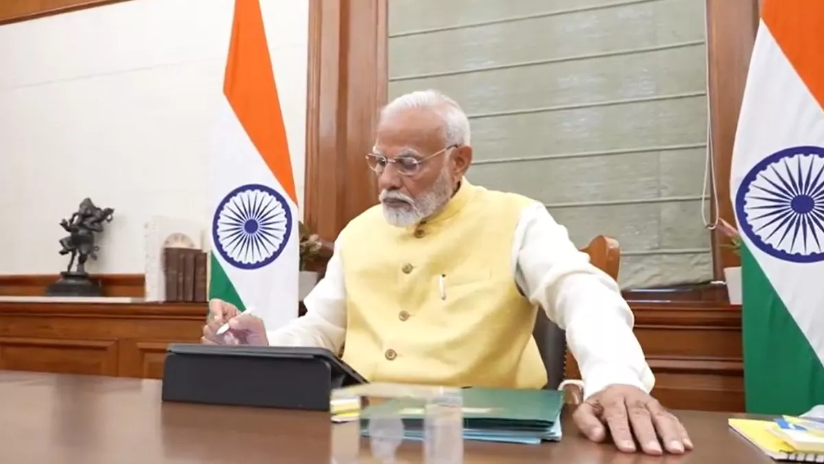 भारत के विकास को रोकने की कोशिश