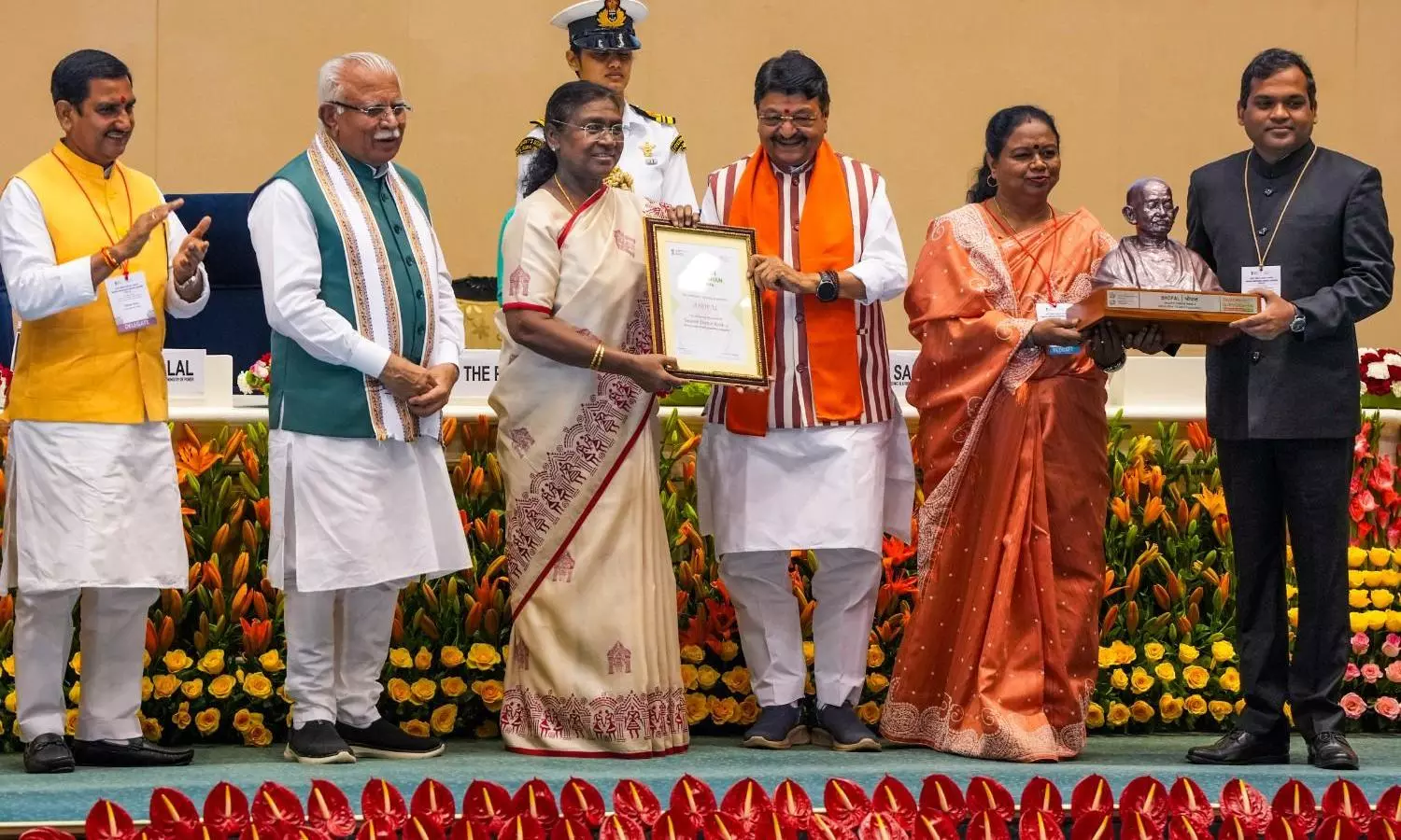 इंदौर बना लगातार 8वीं बार भारत का सबसे स्वच्छ शहर