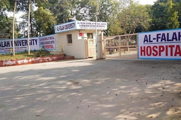 360 किलो विस्फोटक, टाइमर और हथियार